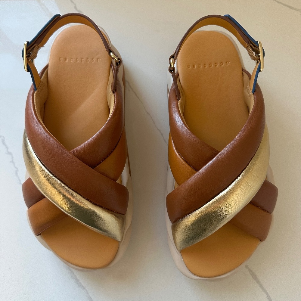 NWT 4CCCCEES Mellow Mela  cross-strap platform sandal